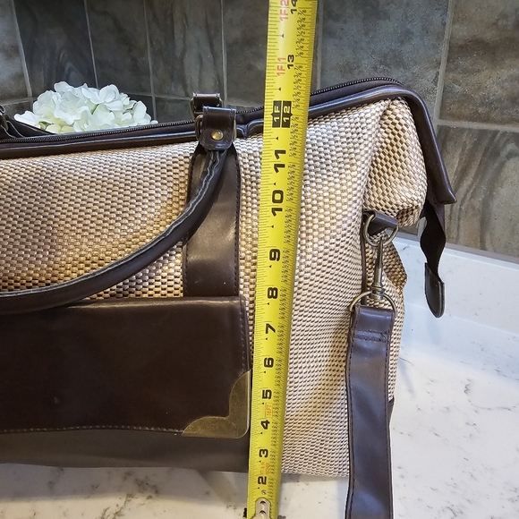 Avon Tote Bag - Picture 4 of 13